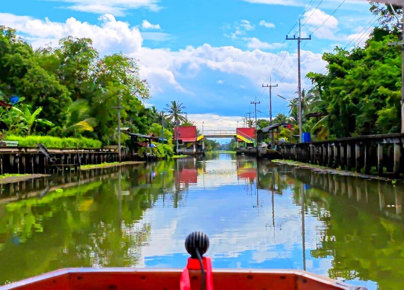 Join Tour Premium Damnoen Saduak Floating Market Michelin Food One Day Tour