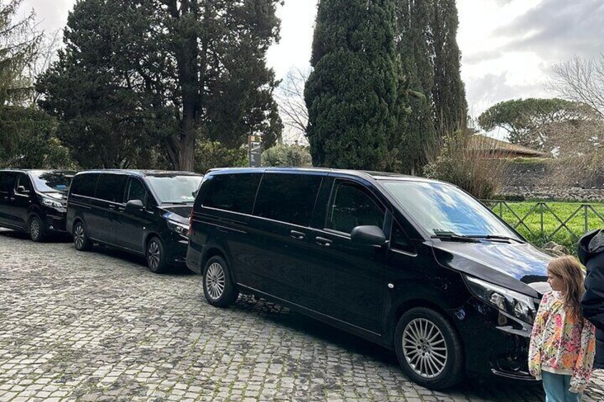 Private Guided Crypts and Catacombs Tour with Transfers