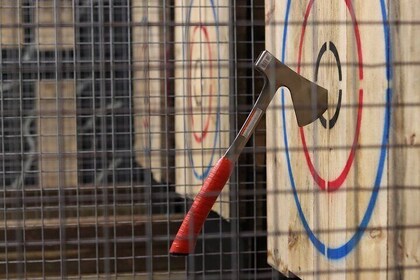 Axe Throwing in Amsterdam – The Ultimate Thrill at UP Events!