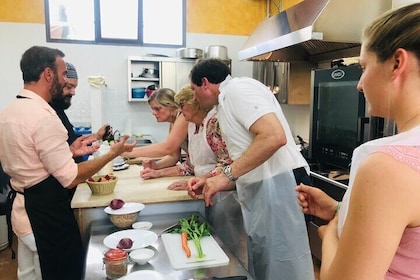 Roman Cooking Class with Market Tour and Feast