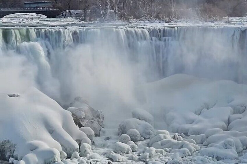 Explore the Views of Niagara Falls 