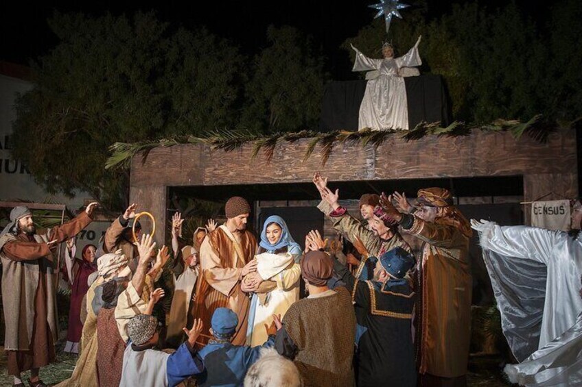 Crèches de Noël (living nativity scenes) 