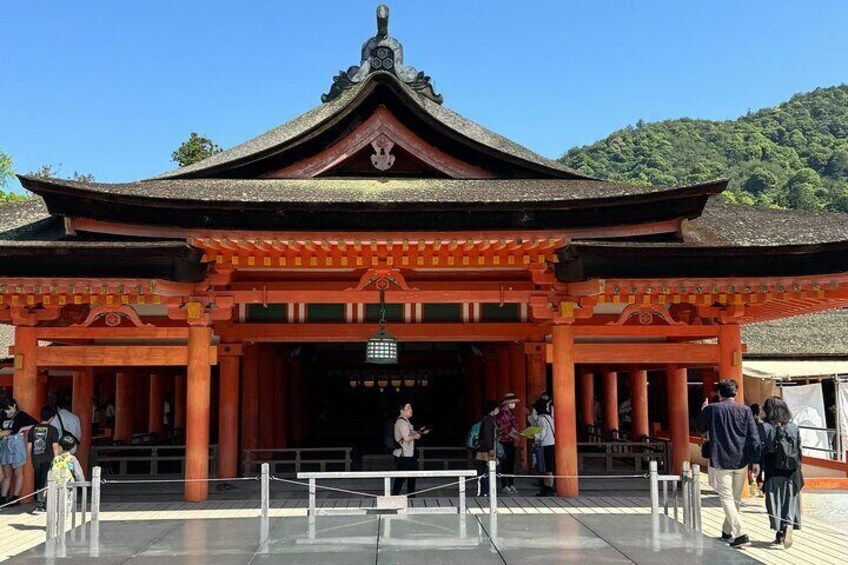 Miyajima Island Day Tour in Sacred Sites and Mount Misen