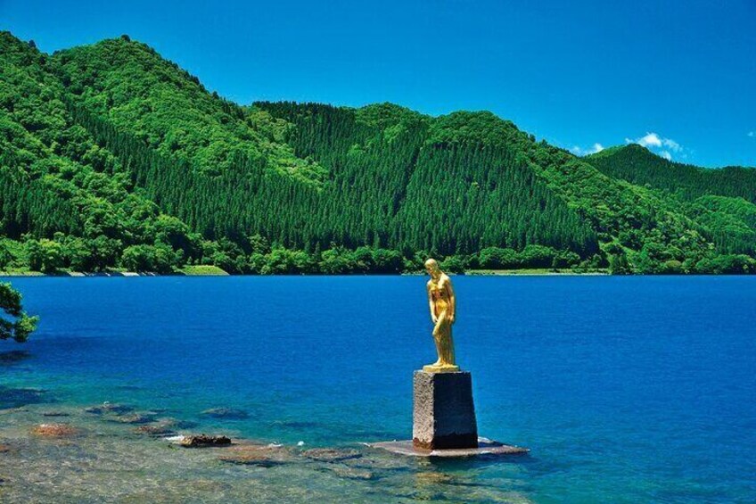 LakeTazawa