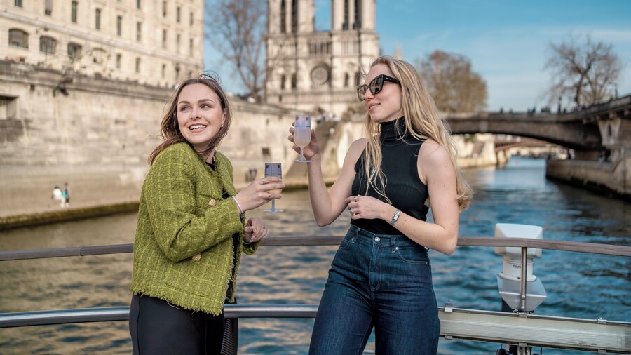 Seine River Champagne Cruise from Notre-Dame