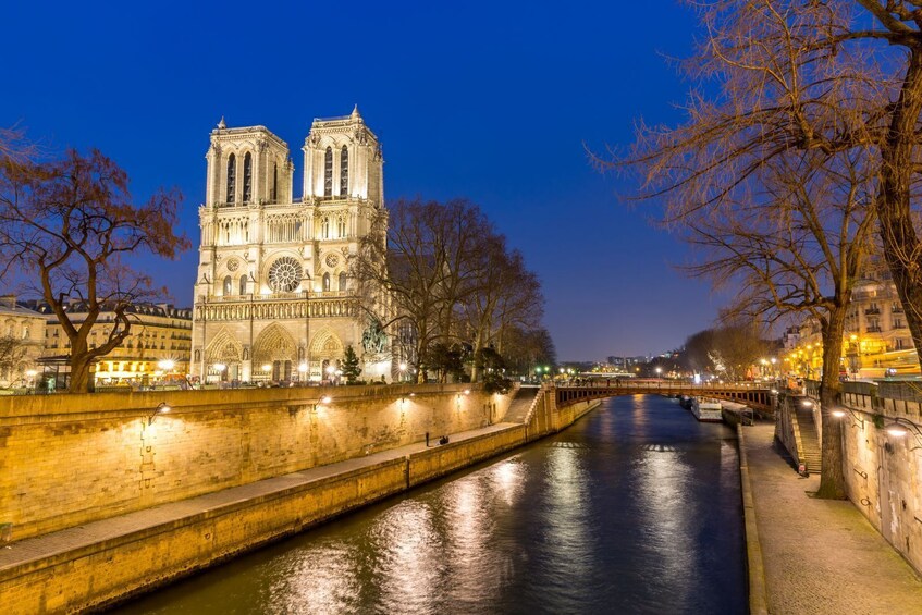 Notre-Dame & Champagne Seine River Cruise