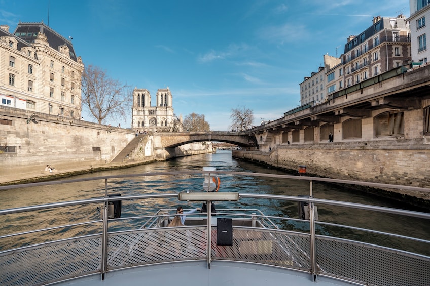 Seine River Champagne Cruise from Notre-Dame