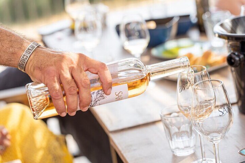 The Six o'clock Wine Tasting in Kefalonia Greece