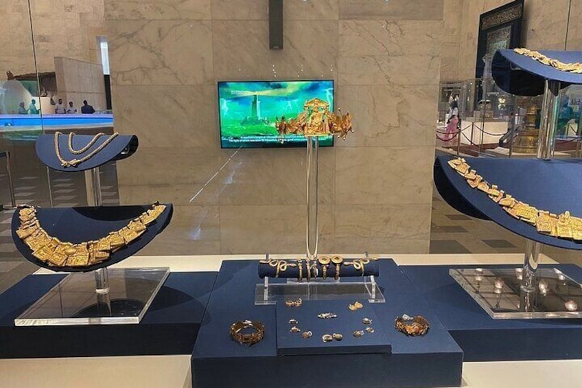 Private Museum of Egyptian Civilization and Old Cairo Tour