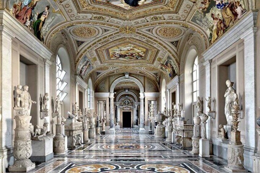 Vatican Museum & Sistine Chapel Official Tour Access St’Basilica