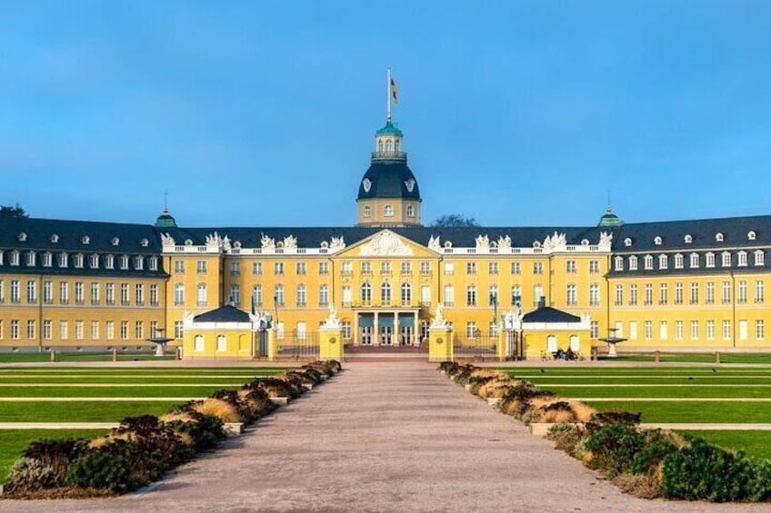 Explore Karlsruhe in 60 minutes with a Local