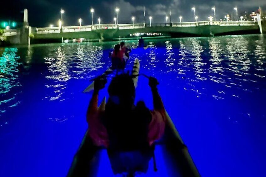 Chiliboats Night Tour in Condado Lagoon, San Juan