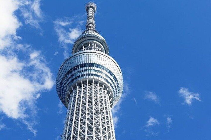 Take in outstanding landscape views of Tokyo and appreciate the beauty of the city