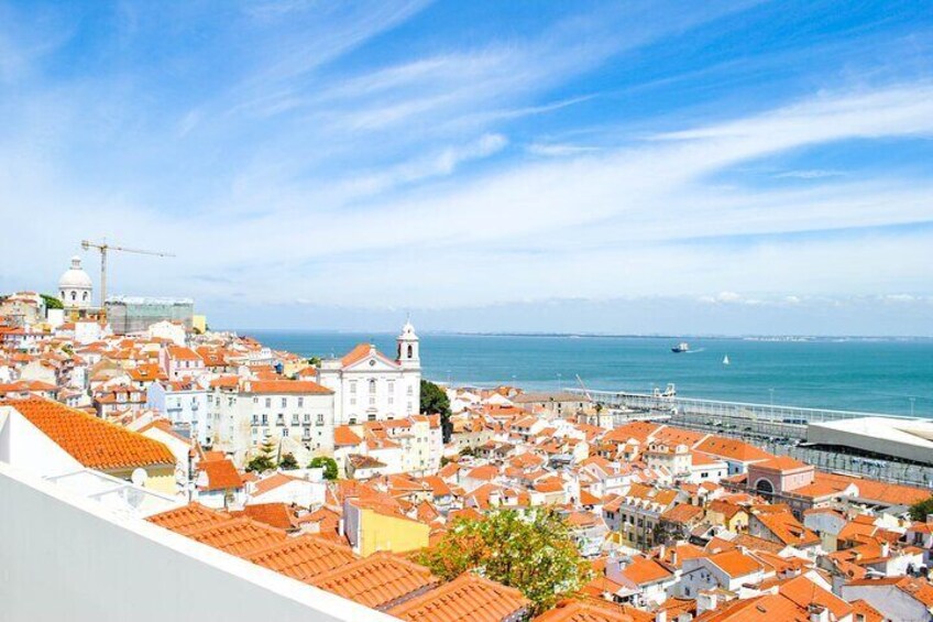 Lisbon Private Guided Tour with a Local and Tuk Tuk Ride