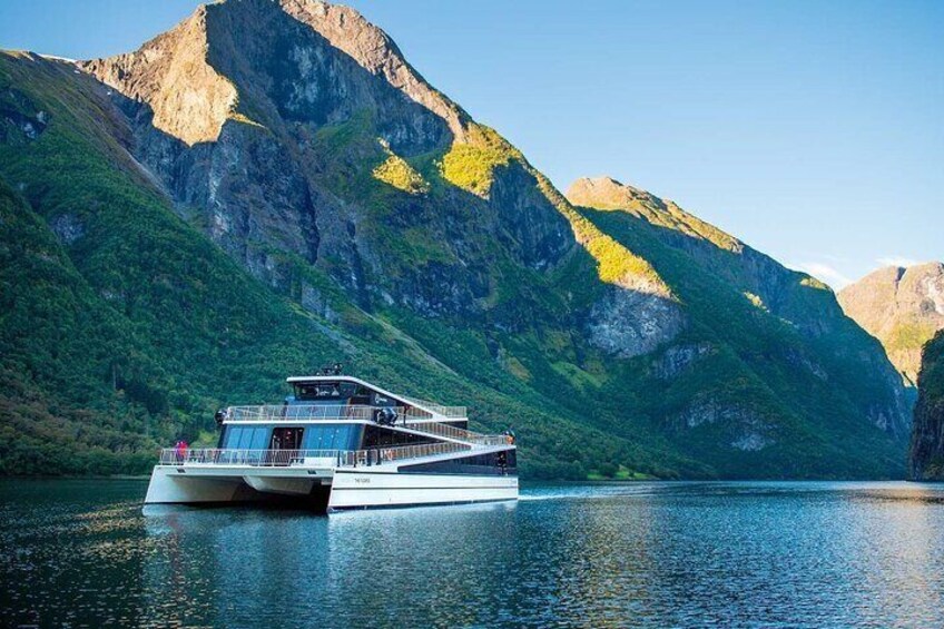 Nærøyfjorden cruise