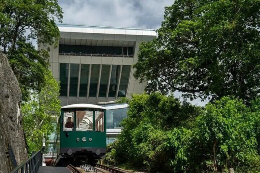 Victoria Peak Tram and Sky Terrace 428 Ticket