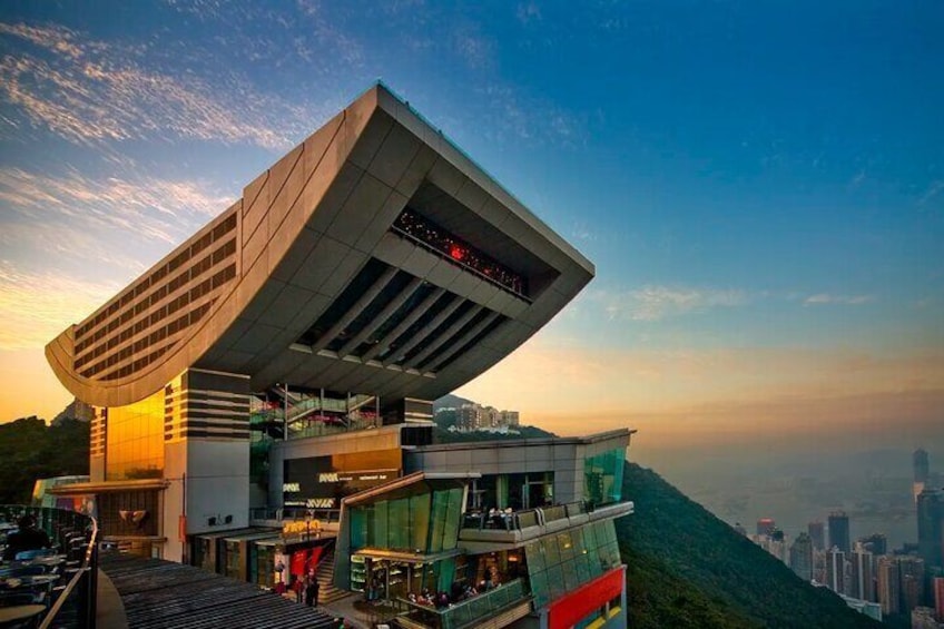 Enjoy the magic hour at The Peak Tower and Sky Terrace 428