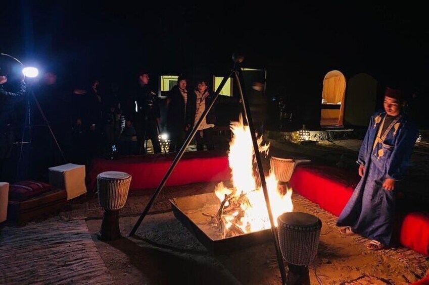 Agafay Desert Adventure: Quads, Camels, and dinner show 