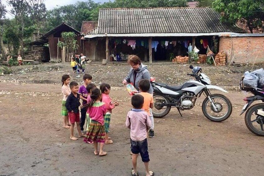 Nha Trang – Lak Lake – Dalat - Nha Trang ( 3 Days / 2 Nights )