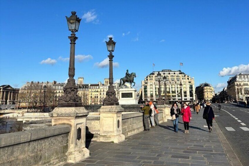  Explore Place De Valois Parisian Walking Tour