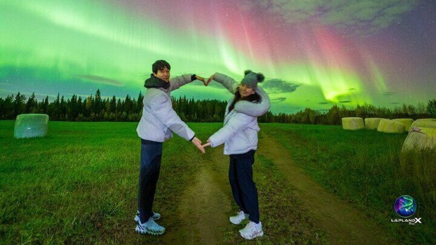 Go on a Northern Lights Photography Tour - Small Group by minivan