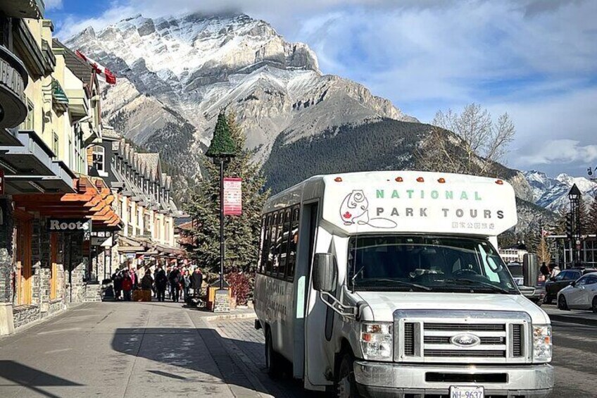 Yoho Day Trip, Emerald Lake, Natural Bridge and Takakka Falls