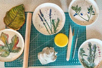 カルパトス植物粘土工房とブドウ園の陶芸