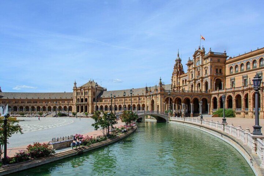 Self Guided Walking Tour of Seville Highlights