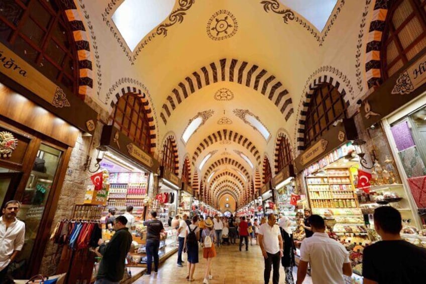 Guided Half Day Morning Topkapı Palace and Grand Bazaar Tour