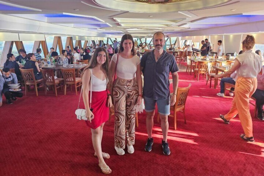 Orintal Dinner Show at 5stars Nile Cruise at Cairo