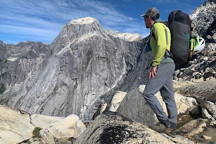 Great Walls Private Rock Climbing Adventure in Cochamó