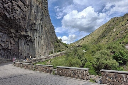 Tour in Garni Geghard Symphony of Stones and Khor Virap