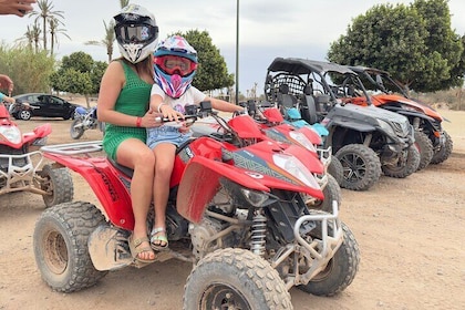 Agafay Desert Luxury: 骆驼騎行、游泳和午餐體驗