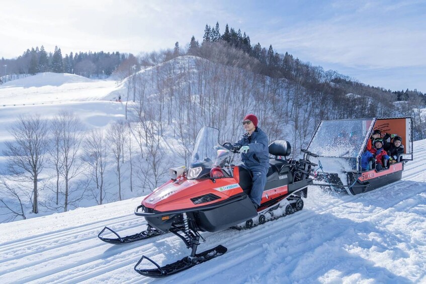 Niigata: Gala Yuzawa Lift Ticket & Gear Rental Packages (1 day)