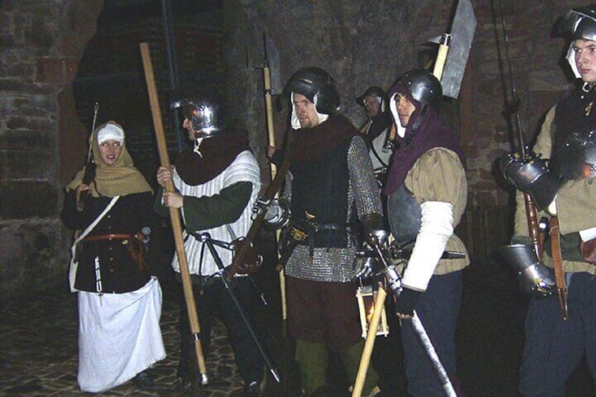 Medieval Tross Sets in Movement