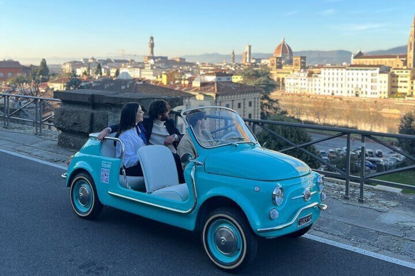 Discover Florence city center on e-cabriot fiat 500 