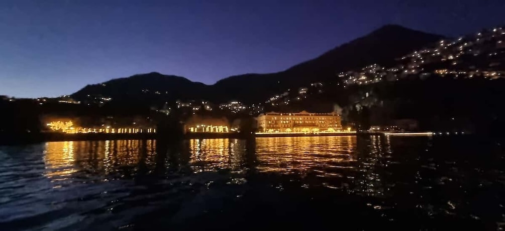 Picture 5 for Activity Lake Como: Aperitivo Cruise with Prosecco at Sunset