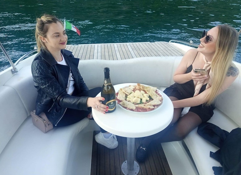 Picture 2 for Activity Lake Como: Aperitivo Cruise with Prosecco at Sunset