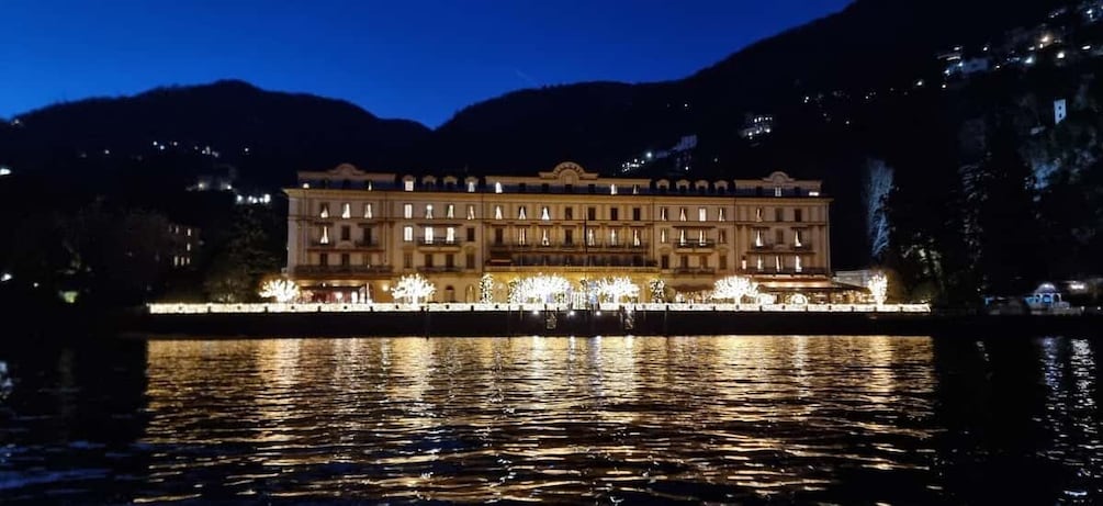 Picture 4 for Activity Lake Como: Aperitivo Cruise with Prosecco at Sunset