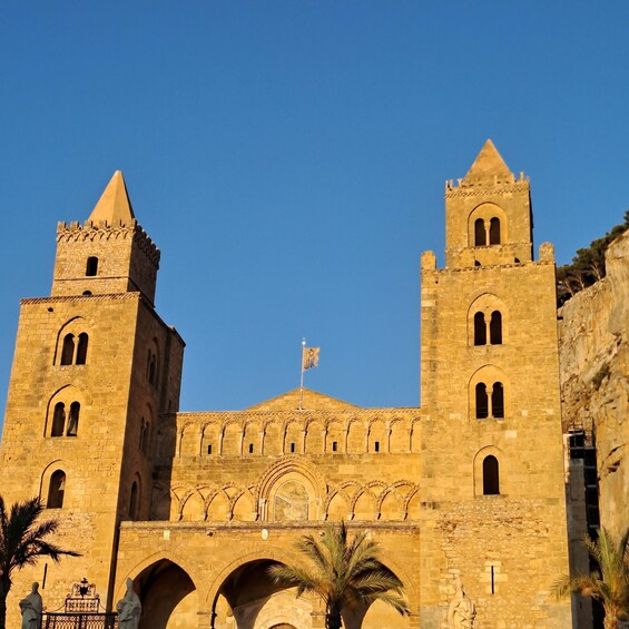 Picture 7 for Activity Cefalù : original old town tour & Theater