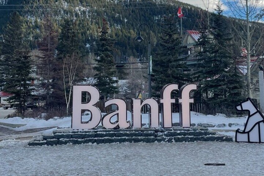 Banff Town Walking Tour Includes Refreshment and Sweet Treat