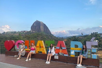 Private Tour to Guatape Piedra Peñol Private Dam