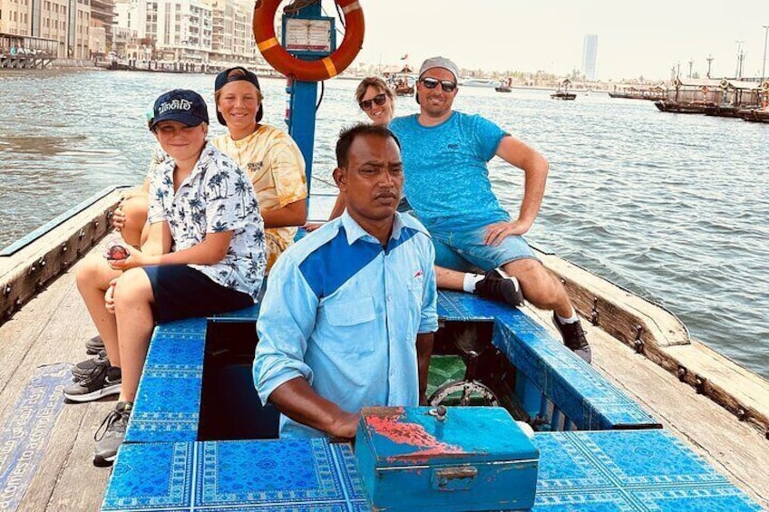 Private Tour Old Dubai Souks Creek and Abra Tour with Tastings 