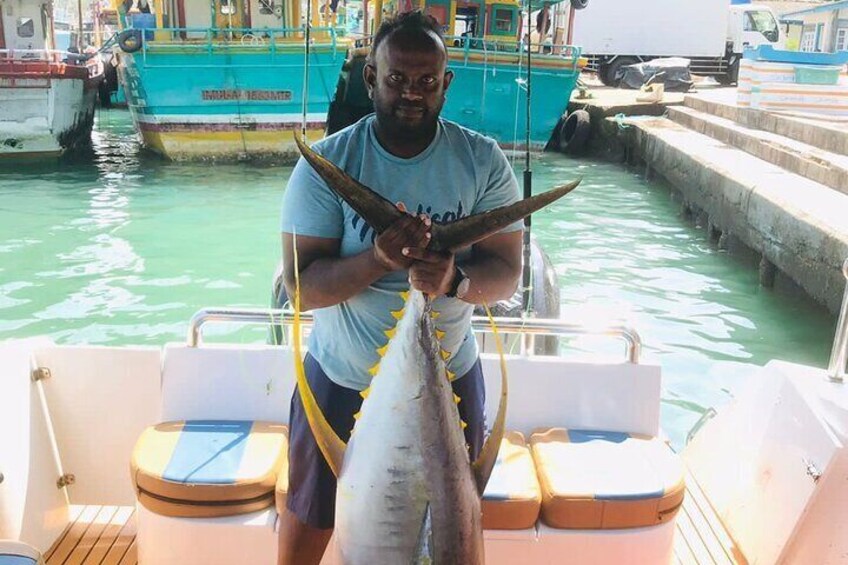 Guided Sport Fishing in Mirissa with All Equipment