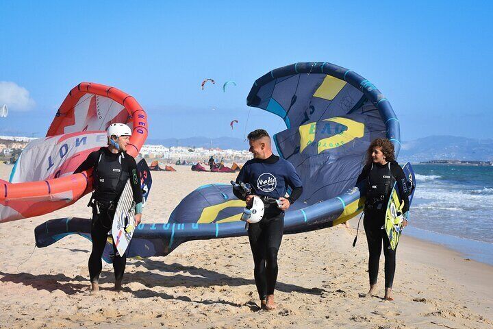 Kitesurfing lessons in Tarifa – Semi-private for all levels