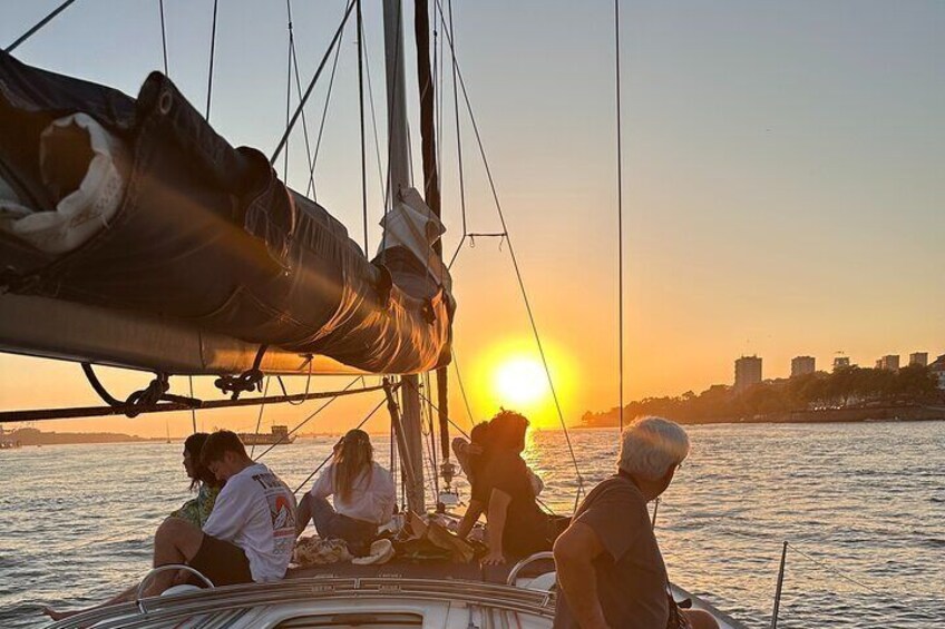 Porto Sunset River Cruise: Douro Magic at Dusk