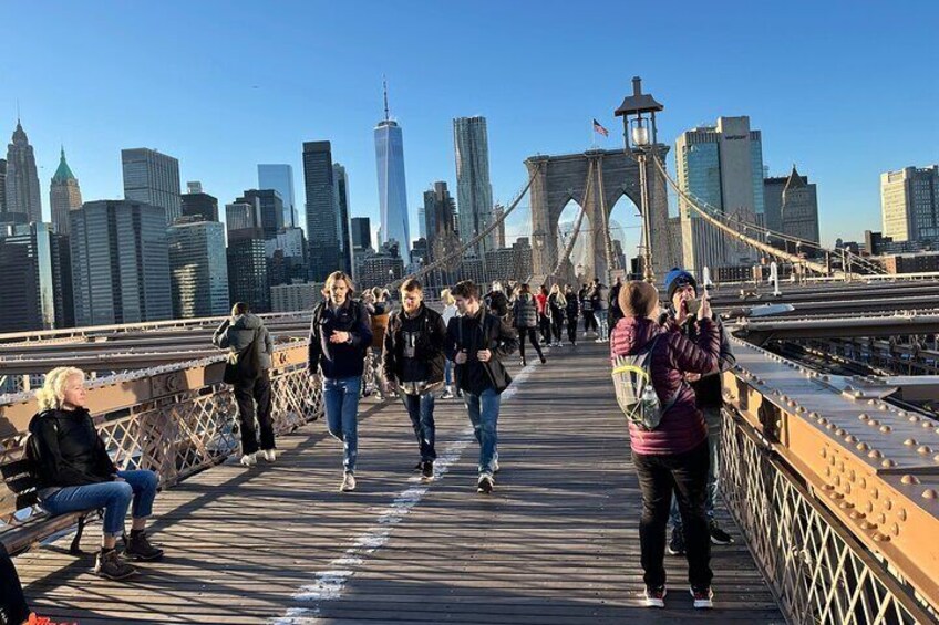 Brooklyn Bridge crowds