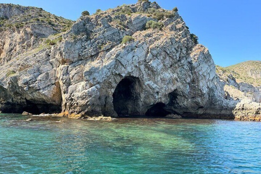 Sesimbra Boat Tour by the Coast in the Marine Park