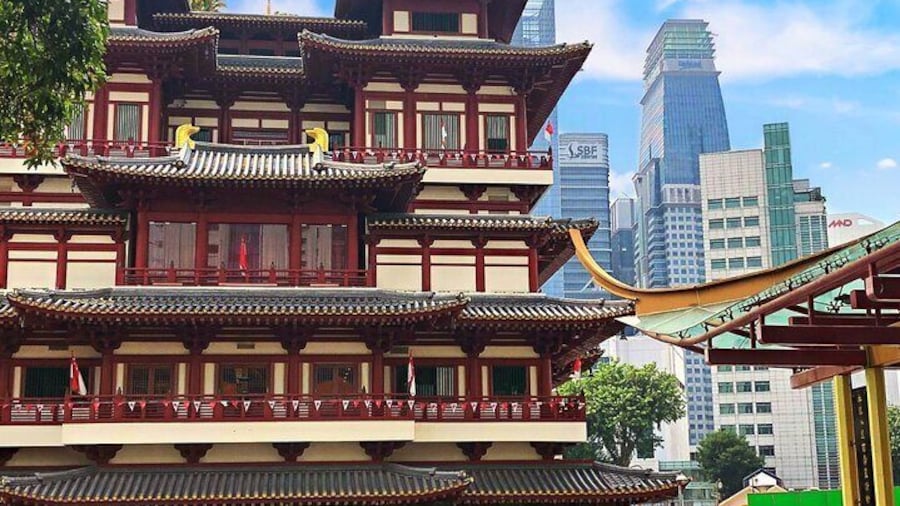 Buddha Tooth Relic Temple at Chinatown