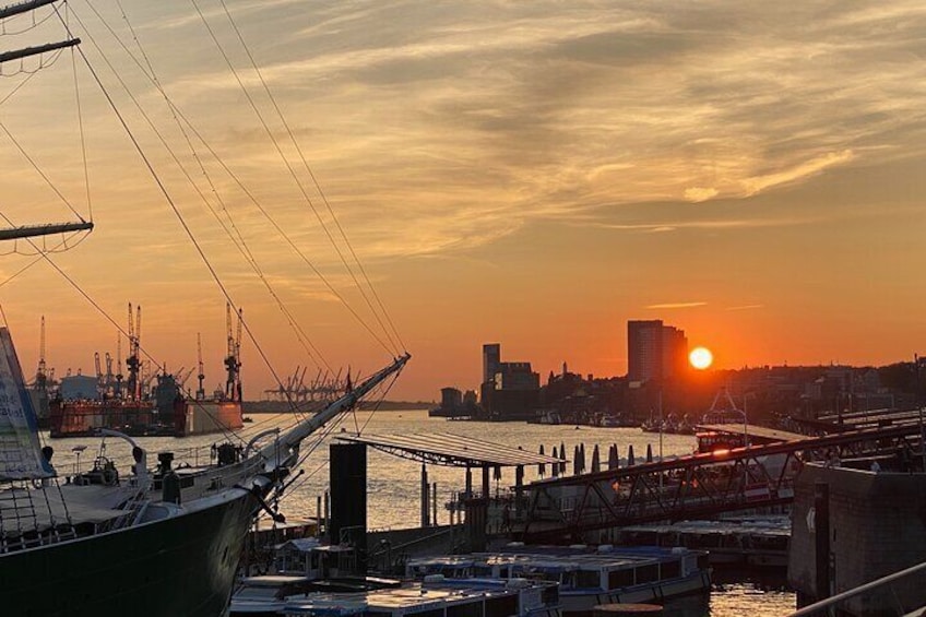 Evening atmosphere at the port